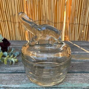 Vintage Jeanette Glass Elephant Trinket Holder Powder Jar Dish with Lid 5"